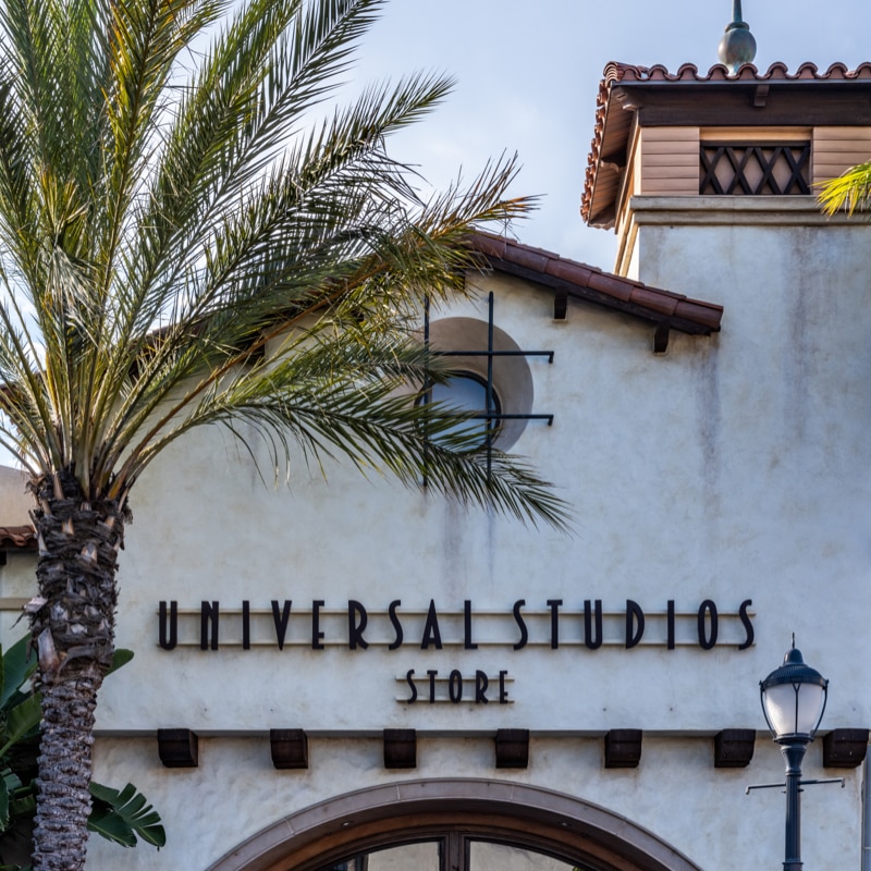 Image of the exterior of the Universal Studios Store