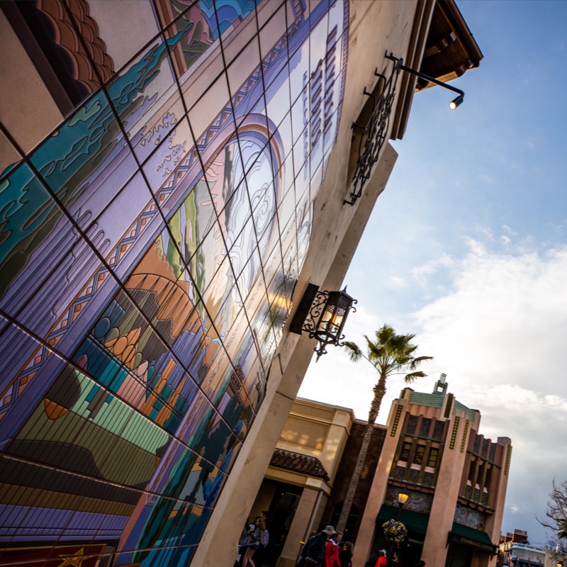Universal Plaza mural building
