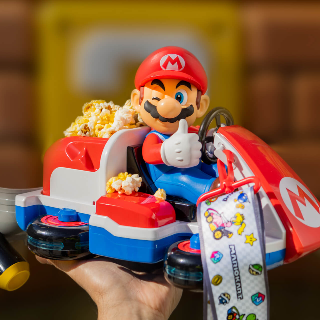 SUPER NINTENDO WORLD™ Popcorn and Drink Cart at Universal Studios