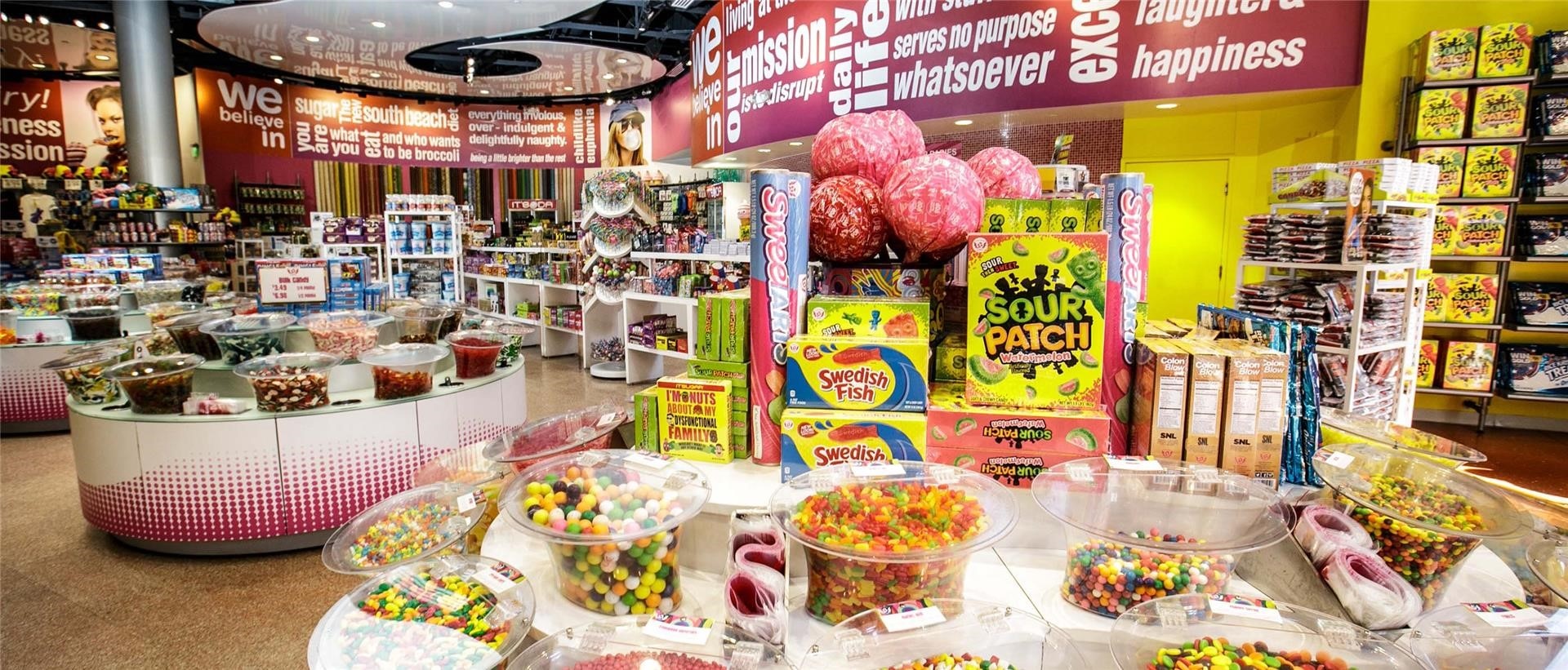 IT'SUGAR Candy Store | CityWalk Hollywood