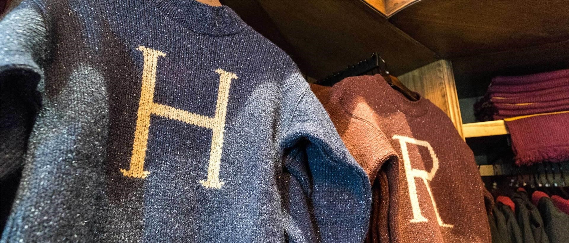 weasley sweater universal studios