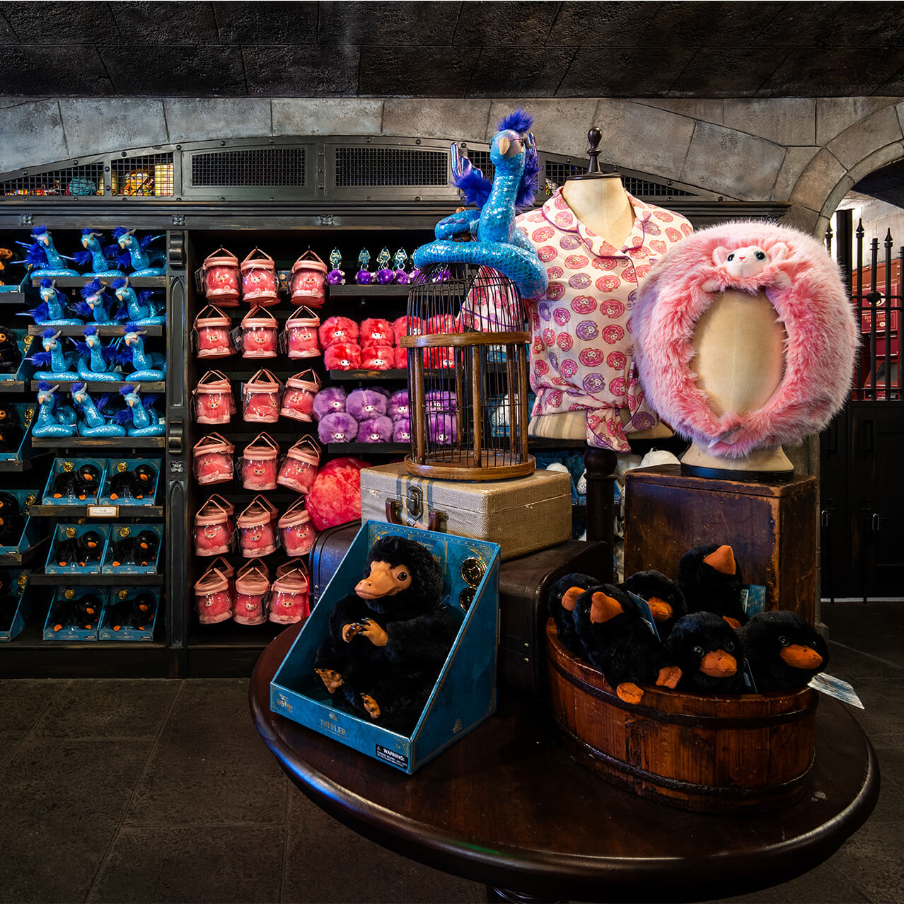 Filch’s Emporium™ of Confiscated Goods | Universal Studios Hollywood