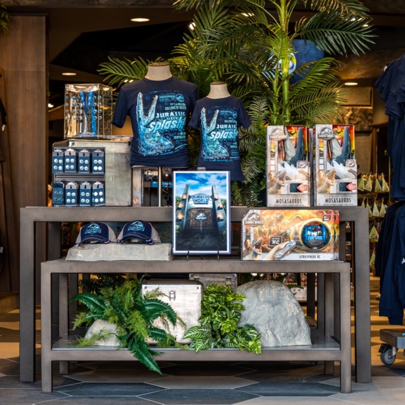 Jurassic World shopping