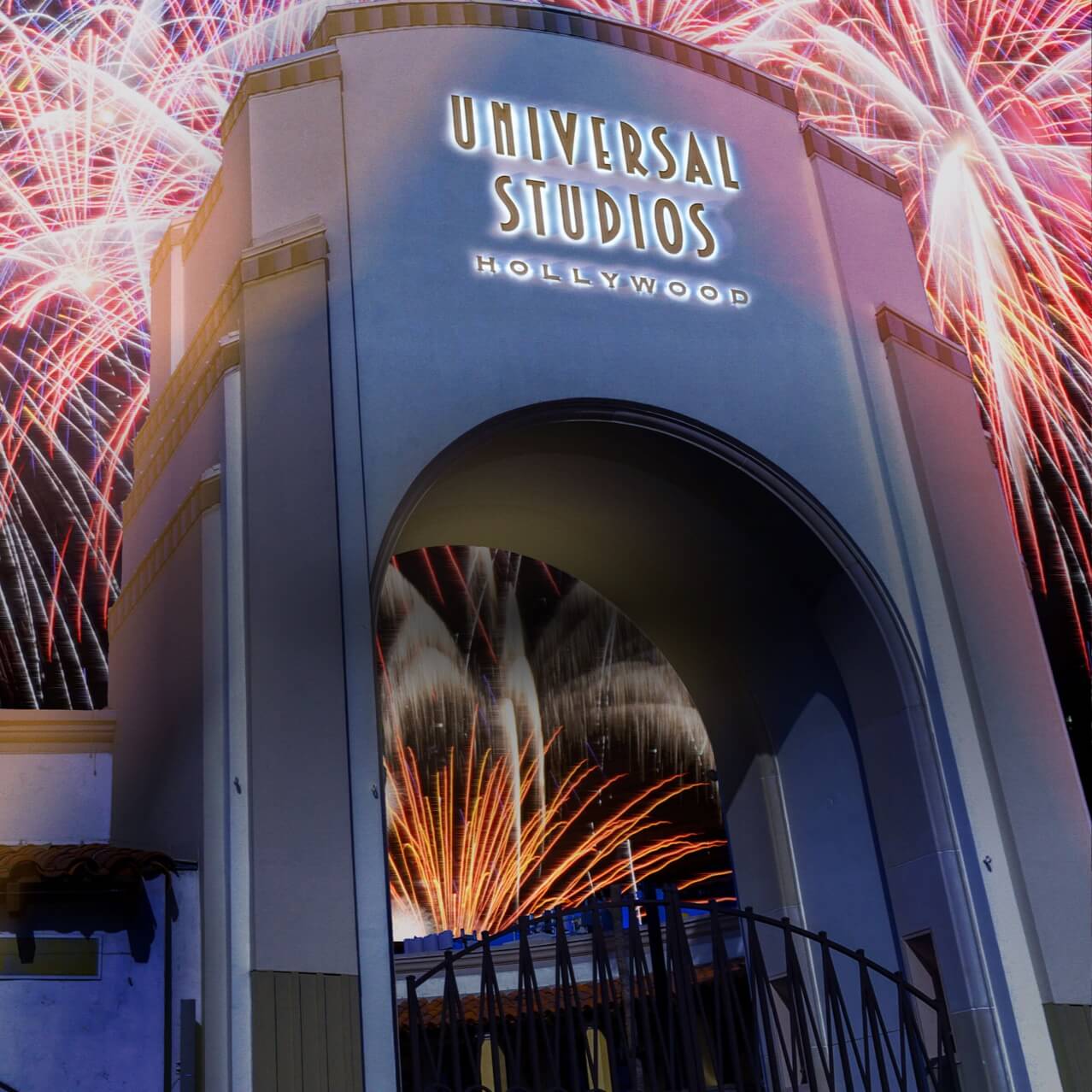 4th of July Celebration with ﬁreworks illuminating the iconic arch at Universal Studios Hollywood.